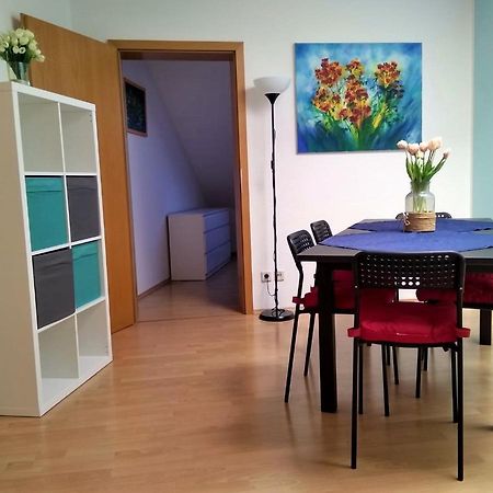 Gaestewohnung 4-Raum Wohnung Fuer 2-8 Personen Zwickau Eksteriør billede