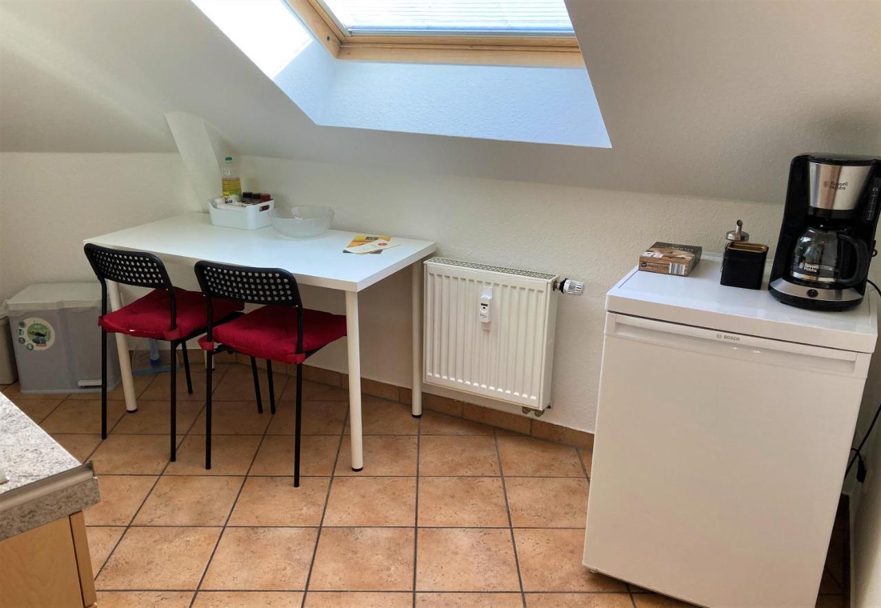 Gaestewohnung 4-Raum Wohnung Fuer 2-8 Personen Zwickau Eksteriør billede