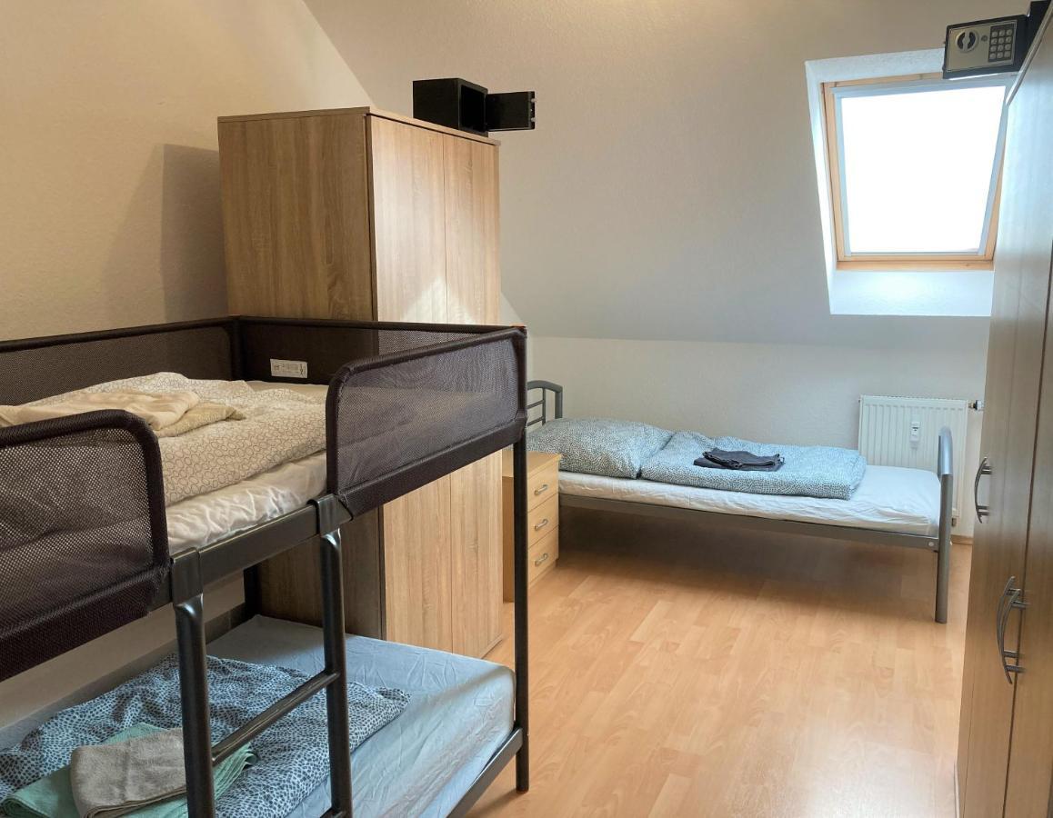 Gaestewohnung 4-Raum Wohnung Fuer 2-8 Personen Zwickau Eksteriør billede